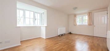 2 bed flat to rent