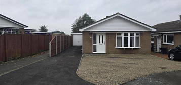 2 bedroom detached bungalow to rent