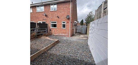 1 bed semi-detached house to rent