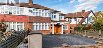 5 bedroom semi-detached house for sale