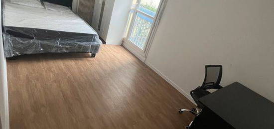 Colocataire cergy préfecture 1 chambre disponible