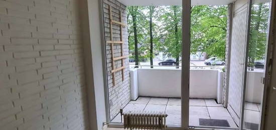 Zentrumsnahe 3 Zimmer Whg. in Geesthacht, EBK, Balkon, Stellplatz zu vermieten