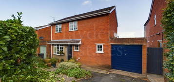 3 bed detached house for sale