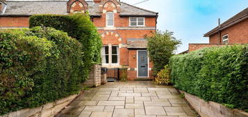 End terrace house to rent in Old Eign Hill, Hereford HR1