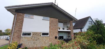 Flat to rent in Cypress Close, Whitstable CT5