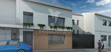 APARTAMENTO T2 - AMARES (CENTRO) - 88 m2