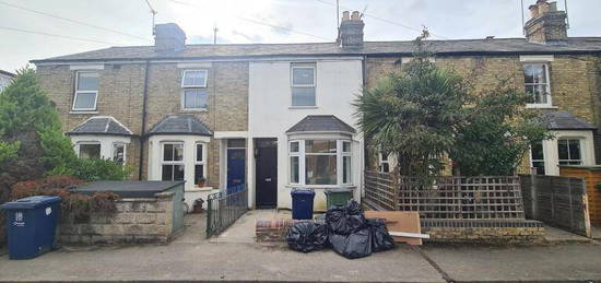 4 bedroom terraced house