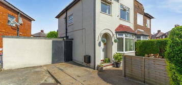 3 bedroom semi-detached house to rent