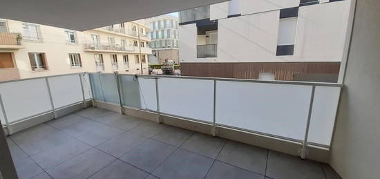 Appartement  à louer, 2 pièces, 1 chambre, 43 m²