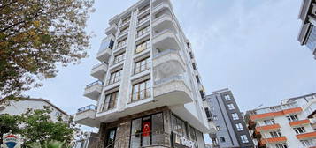 REMAX FATİH'TEN ATAKUM'UN MERKEZİNDE GENİŞ 1+1 DAİRE