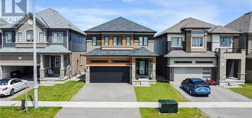 16 SCENIC RIDGE Gate, Bradford, Ontario