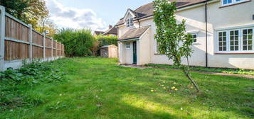 3 bed semi-detached house to rent