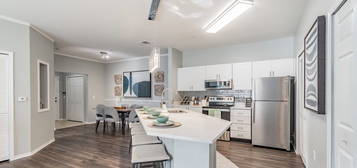 THE PARQ AT CROSS CREEK, Tampa, FL 33647