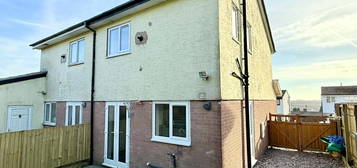 3 bed semi-detached house for sale