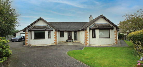 5 bed detached bungalow for sale