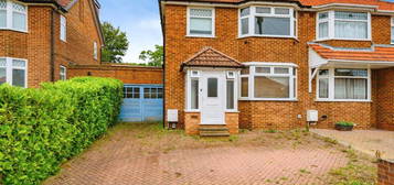 3 bedroom semi-detached house for sale