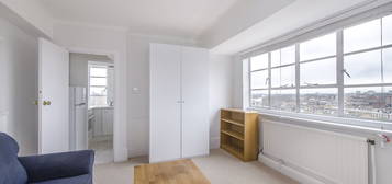 Studio to rent in Sloane Avenue, London SW3