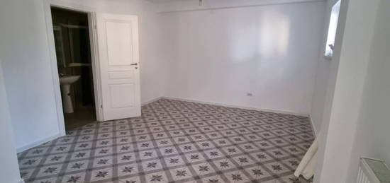 Apartament  1 camera Cug , 30 metri, etaj -1 Cod:156716