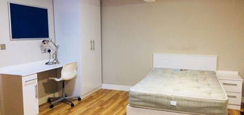 Room to rent in Grosvenor Street, Chester CH1