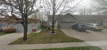 5121 Congressional Pl, Lawrence, KS 66049