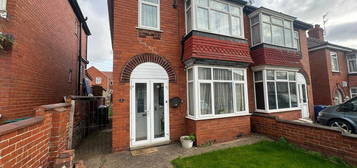 3 bedroom semi-detached house to rent