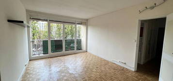 Appartement  à louer, 3 pièces, 2 chambres, 63 m²