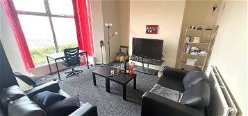 Shared accommodation to rent in Chaddesley Terrace, Swansea SA1