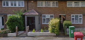 4 bedroom terraced house to rent