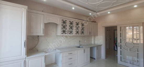 REMAX GÖKÇEM HÜSEYİN TEKİN'DEN KİRALIK 3+1 SIFIR DAİRE