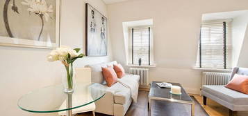 Flat to rent in Pimlico Road, Belgravia SW1W