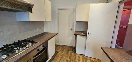 4 bedroom terraced house