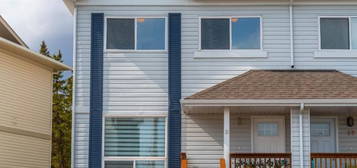21 WARD CRESCENT, Yellowknife, Northwest Territories 