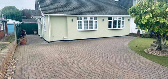 3 bedroom semi-detached bungalow for sale