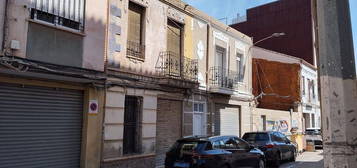 Casa en calle De Planas, En Corts, Valencia