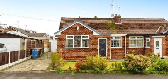 Bungalow for sale in Ashford Avenue, Worsley, Manchester M28