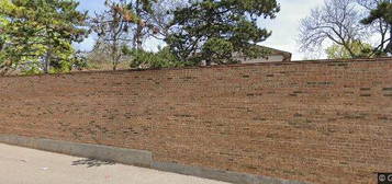 105 Hansen Rd N #81, Brampton, ON L6V 3C9