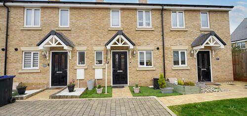 2 bedroom terraced house for sale