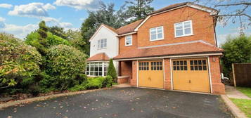 5 bedroom detached house