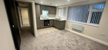 Flat to rent in Tollgate Court, Stoke-On-Trent ST3