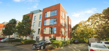 Flat to rent in Paxton Drive, Bristol BS3