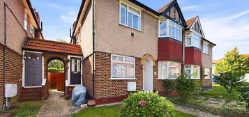 Maisonette for sale in Berkeley Close, Ruislip Manor, Ruislip HA4