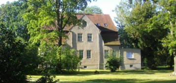 3Rm-Wg 83 qm 600 warm am hübschen Schloss Lieskau bei Spremberg