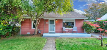 12034 78th Avenue S, Seattle, WA 98178