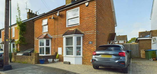 2 bedroom semi-detached house for sale