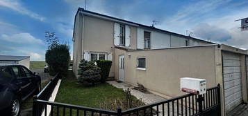 Maison Taissy - 3 Chambres, Garages, Jardin.