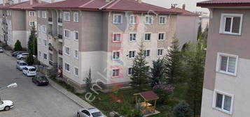 REMAX/DAN MALYECLER STESNDE COARLAR MARKETN YANI 3+1 SATILIK DARE