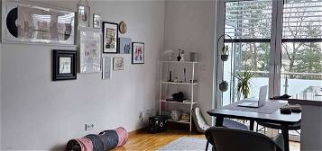 Stilvolle, neuwertige 2-Zimmer-Wohnung mit Balkon und EBK in Berlin-Tegel