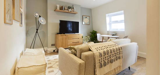 Flat for sale in Bonchurch Road, London W10