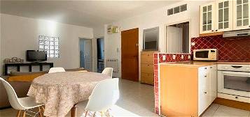 Loue charmant appartement meublé - 2 chambres - 58m2 au cœur de Toulon – Vue sur le Faron