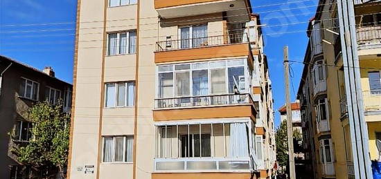 YÜKSEL DEN KULLANIŞLI, GÜNEŞ ALAN DAİRE